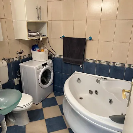 Bk Lux * 贝尔格莱德